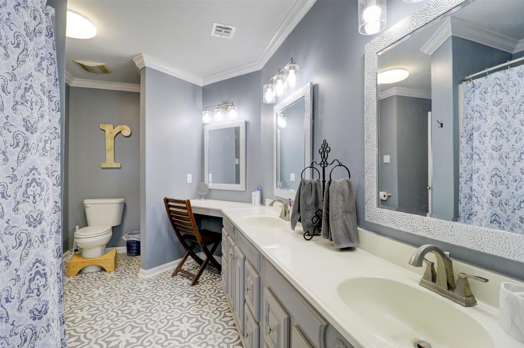 9482 Big Lake Road Lake Charles, LA 70605 - Photo 12 of 34