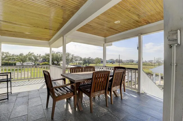 $475,000 | 9482 Big Lake Road, Lake Charles, LA 70605