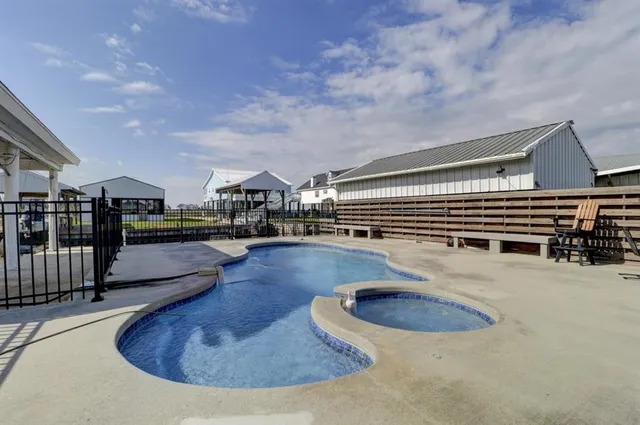 $475,000 | 9482 Big Lake Road, Lake Charles, LA 70605