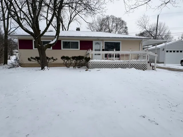 $259,999 | 3401 South Deerfield Avenue, Lansing, MI 48911