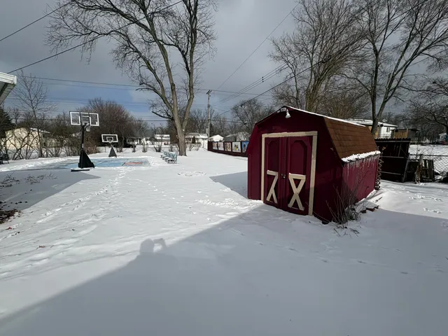 $259,999 | 3401 South Deerfield Avenue, Lansing, MI 48911