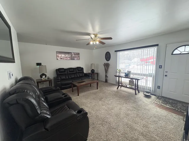 $259,999 | 3401 South Deerfield Avenue, Lansing, MI 48911