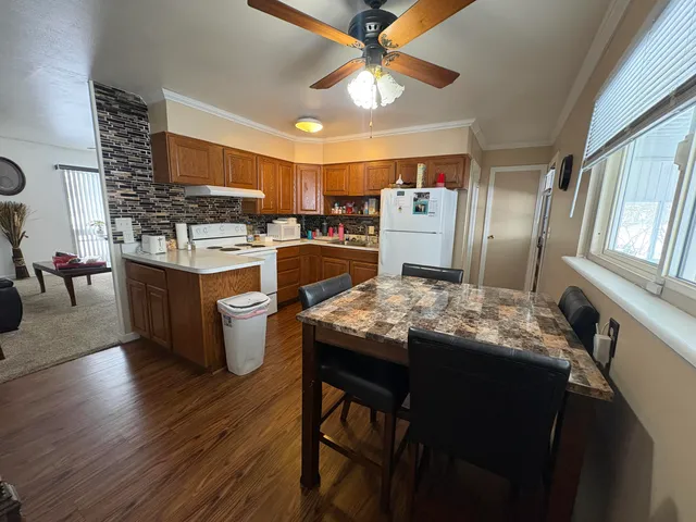 $259,999 | 3401 South Deerfield Avenue, Lansing, MI 48911