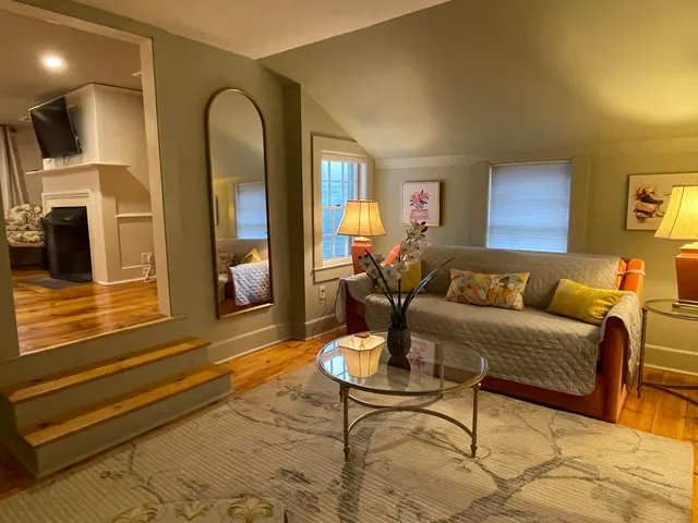 $3,000 | 70 Front Street, Exeter, NH 03833