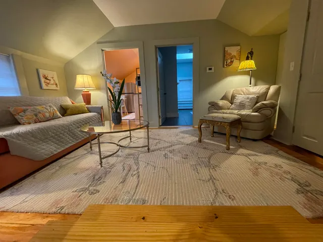 $3,000 | 70 Front Street, Exeter, NH 03833