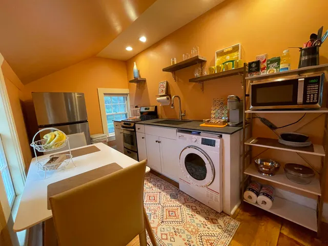 $3,000 | 70 Front Street, Exeter, NH 03833