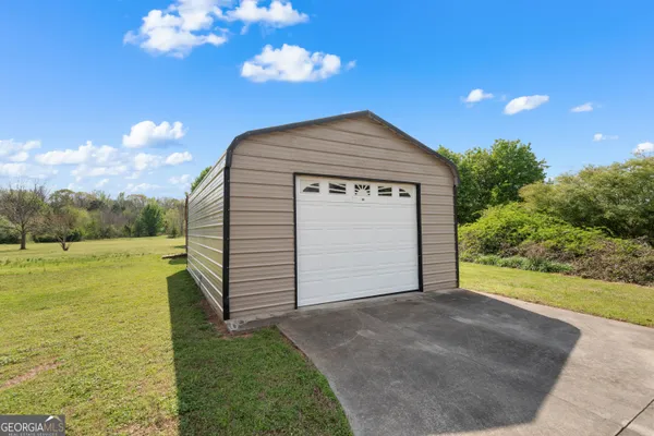 $425,000 | 3070 High Falls Road, Jackson, GA 30233