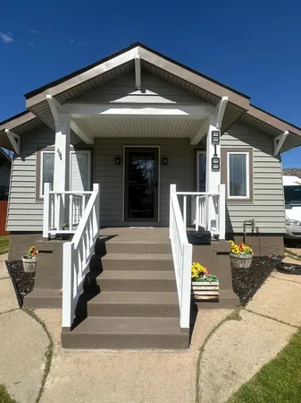 $277,000 | 818 13th Street, Rawlins, WY 82301