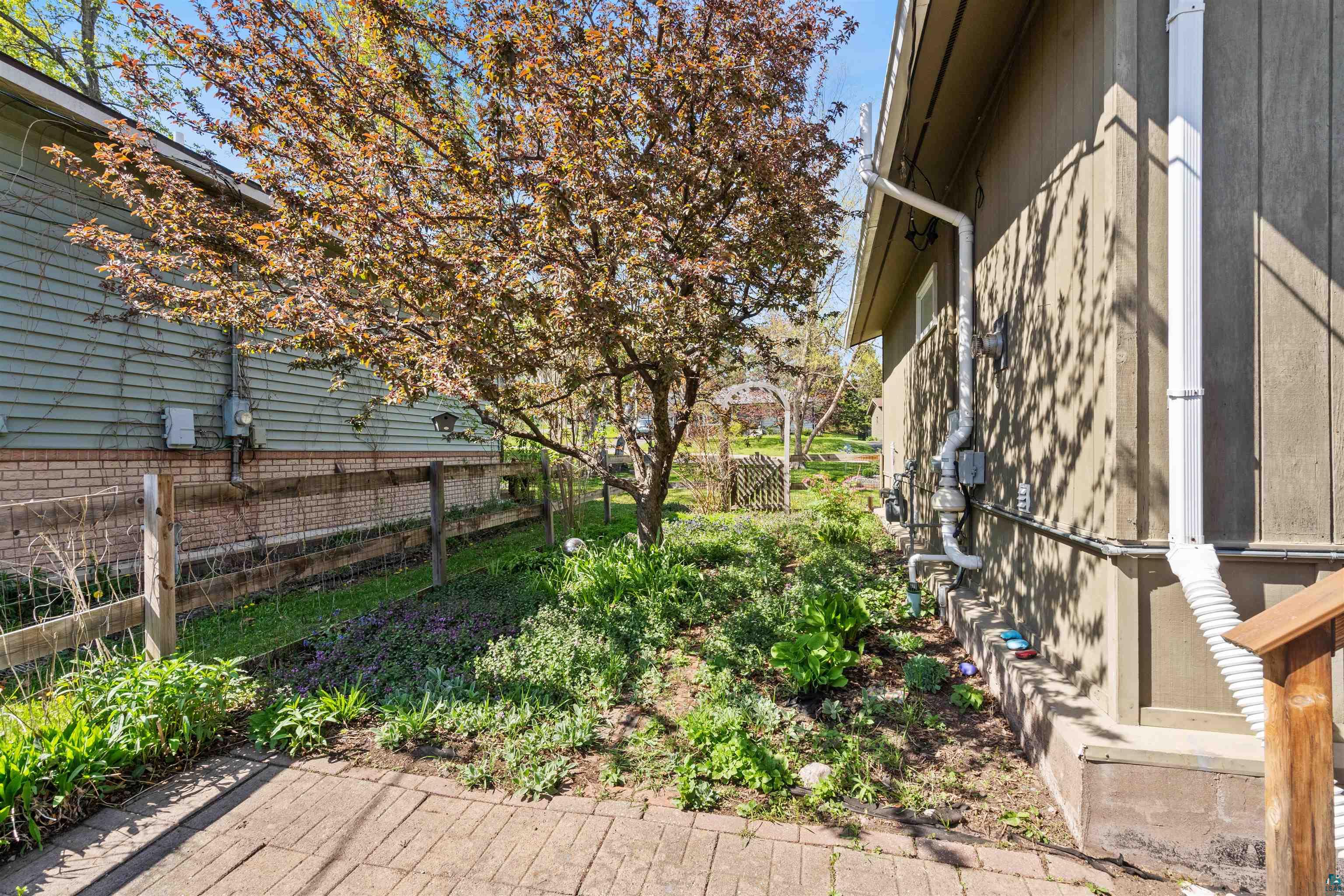 5306 Ivanhoe Street Duluth, MN 55804 - Photo 35 of 37