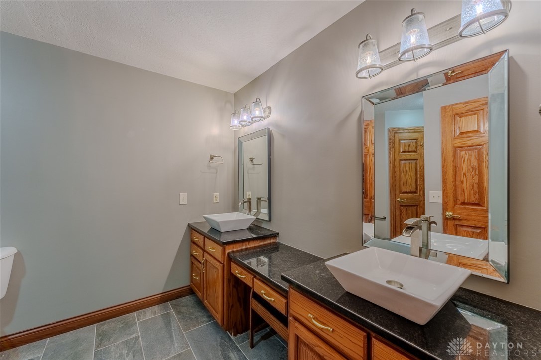 4284 Deweese Road Troy, OH 45373 - Photo 37 of 99