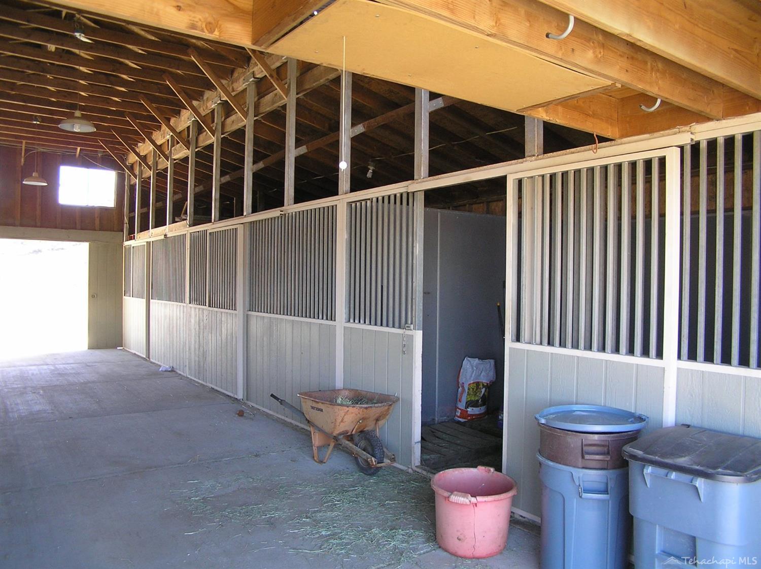 29300 South Lower Valley Road Tehachapi, CA 93561 - Photo 18 of 59 Gallery Image 18