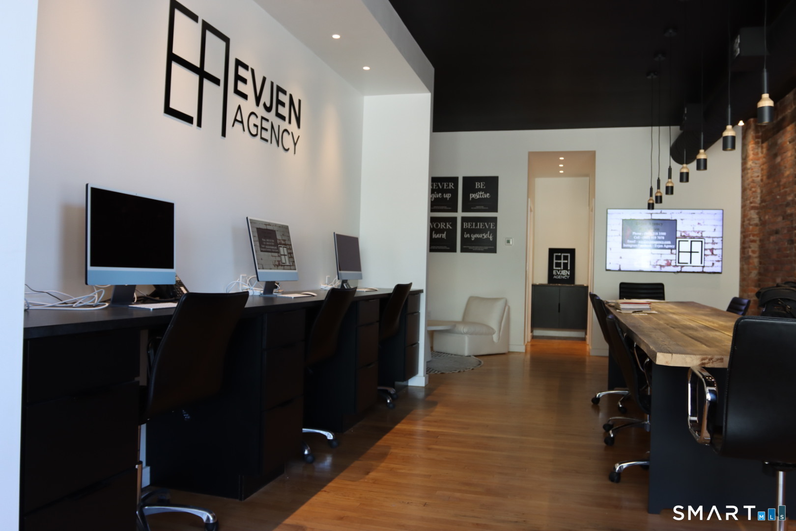 100 Center Street Southington, CT 06489 - Photo 14 of 19 a view of a dining room with furniture
