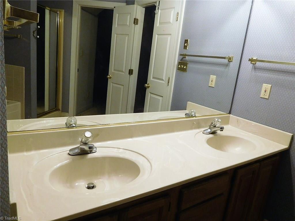 2617 Northfork Terrace High Point, NC 27265 - Photo 16 of 21 Master bath has double sinks