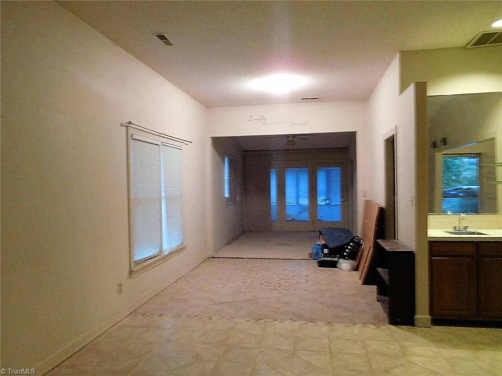 2617 Northfork Terrace High Point, NC 27265 - Photo 6 of 21 Gallery Image 6