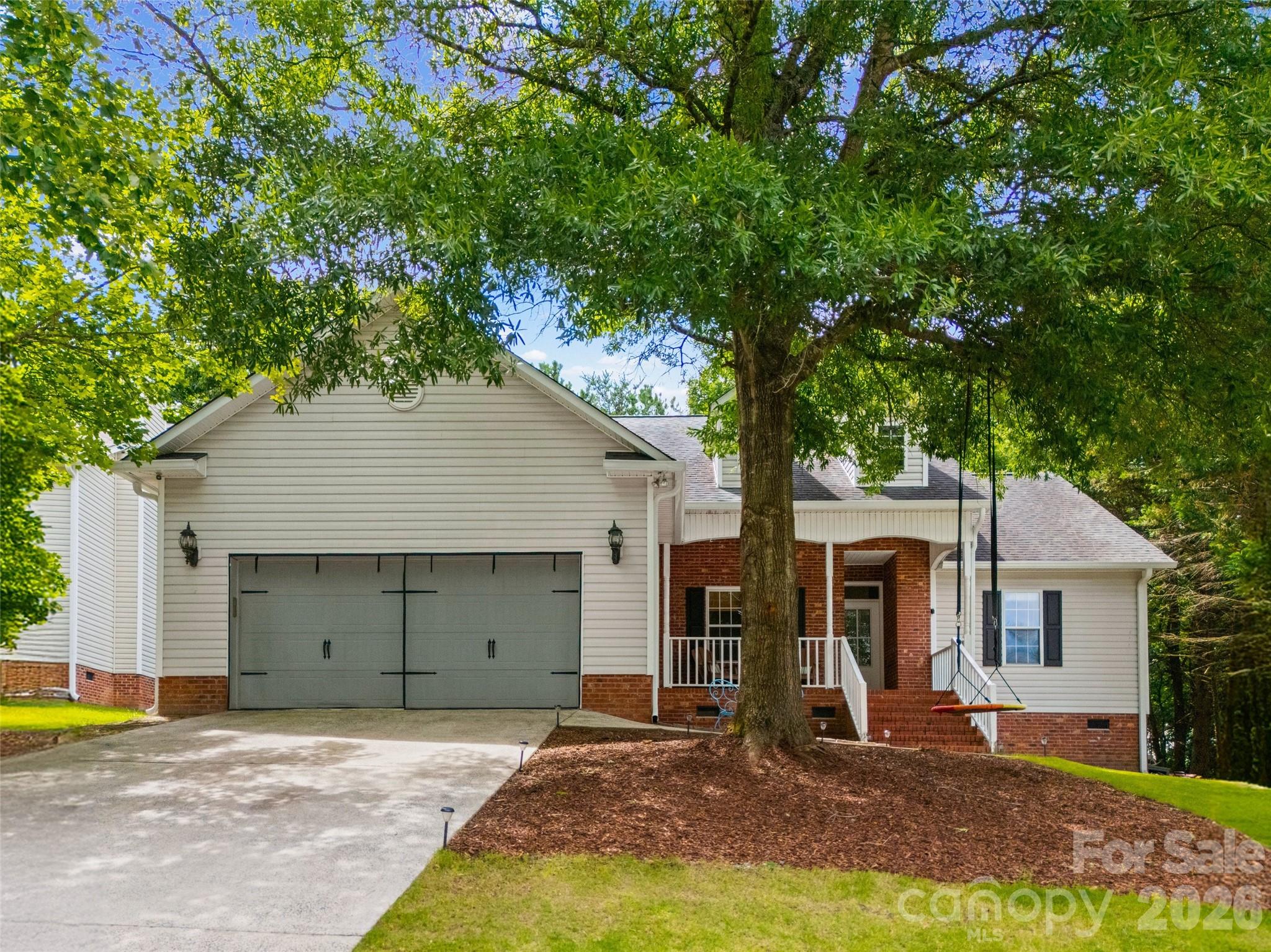 12029 Spinnaker Drive Tega Cay, SC 29708 - Photo 3 of 32
