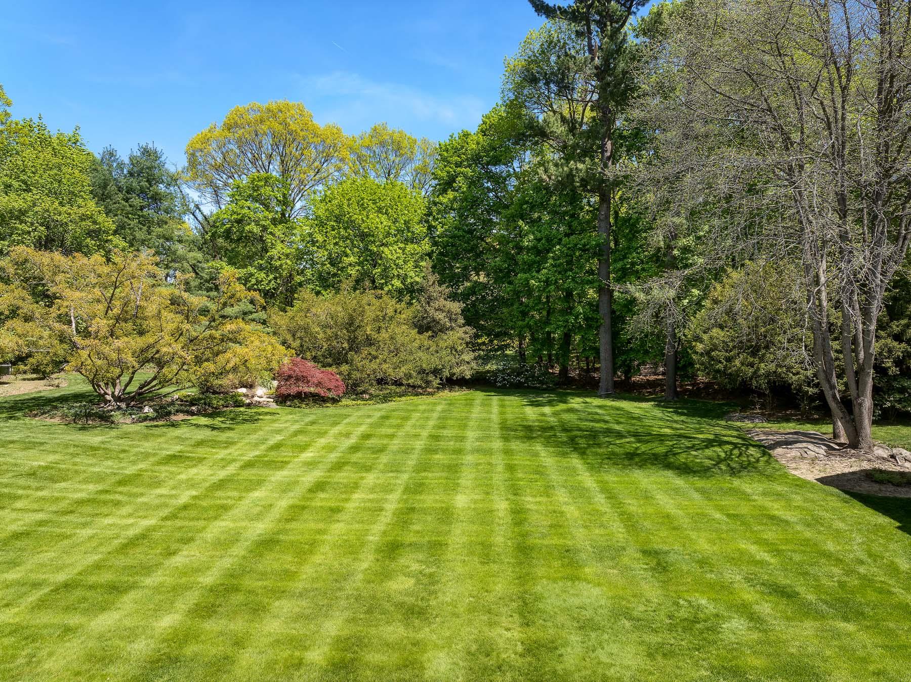 177 Old Briarcliff Road Briarcliff Manor, NY 10510 - Photo 44 of 49 a view of a yard