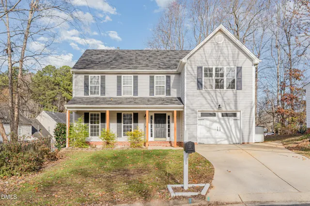 $450,000 | 105 Arbor Wynds Court, Holly Springs, NC 27540