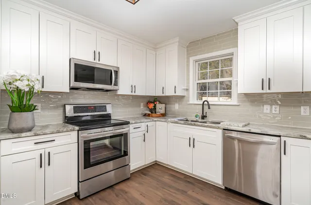 $450,000 | 105 Arbor Wynds Court, Holly Springs, NC 27540