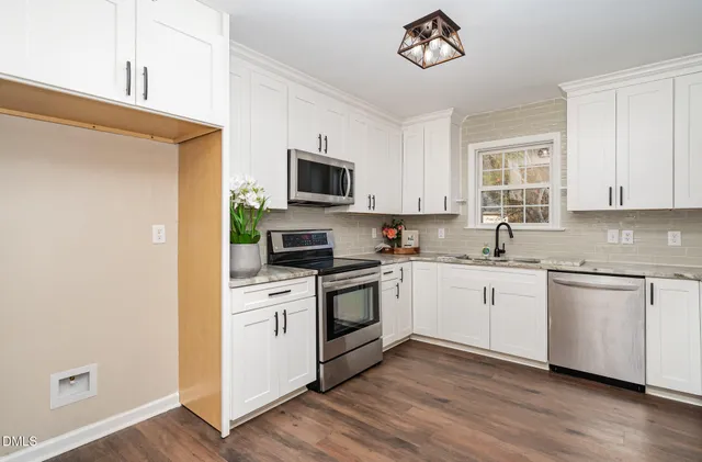 $450,000 | 105 Arbor Wynds Court, Holly Springs, NC 27540