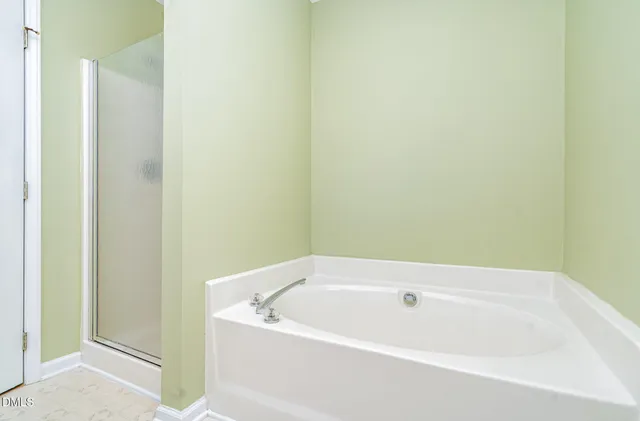 $450,000 | 105 Arbor Wynds Court, Holly Springs, NC 27540