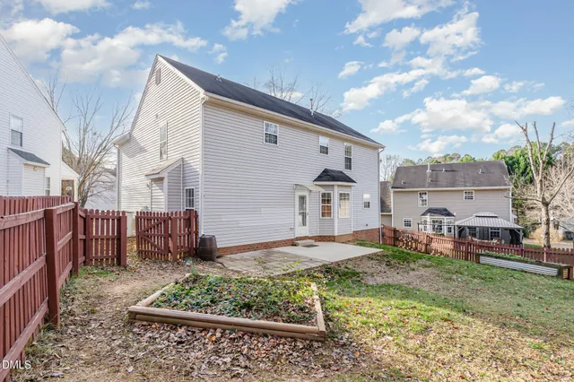 $450,000 | 105 Arbor Wynds Court, Holly Springs, NC 27540