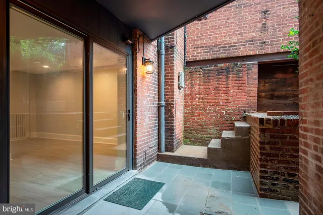 $3,400 | 1616 S Street Northwest, Washington, DC 20009