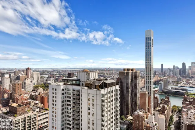 $6,295,000 | 252 East 57th Street, Unit 55A | Midtown East