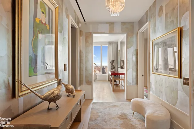 $6,295,000 | 252 East 57th Street, Unit 55A | Midtown East