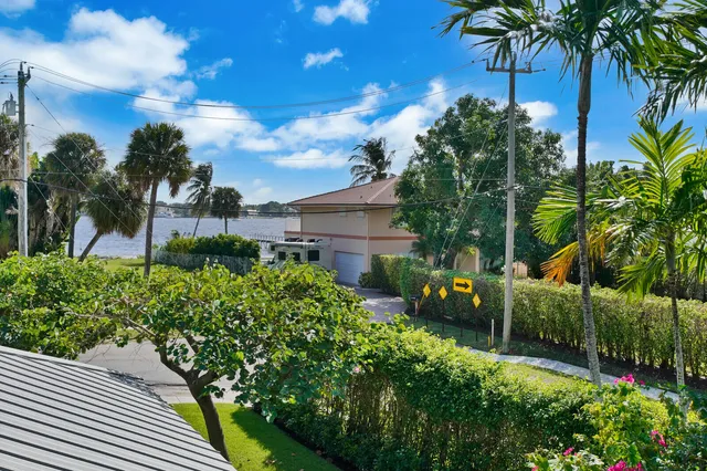 $12,000 | 137 South Oak Street, Lantana, FL 33462