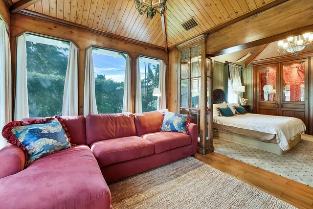 $12,000 | 137 South Oak Street, Lantana, FL 33462