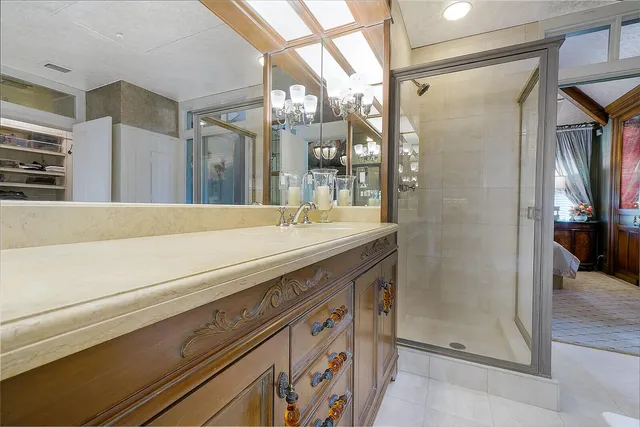 $12,000 | 137 South Oak Street, Lantana, FL 33462