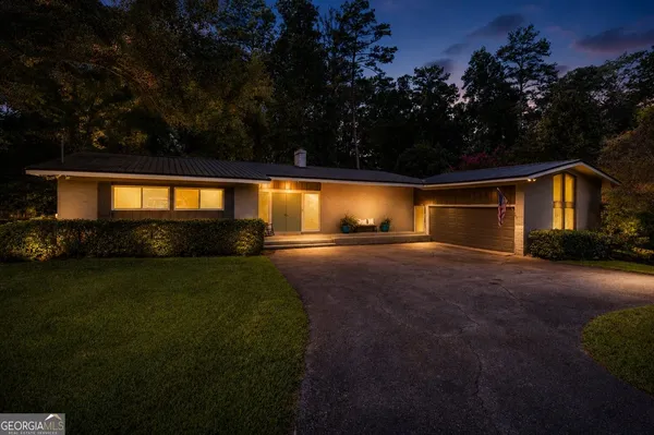 $379,000 | 101 Jenkins Drive, Eatonton, GA 31024