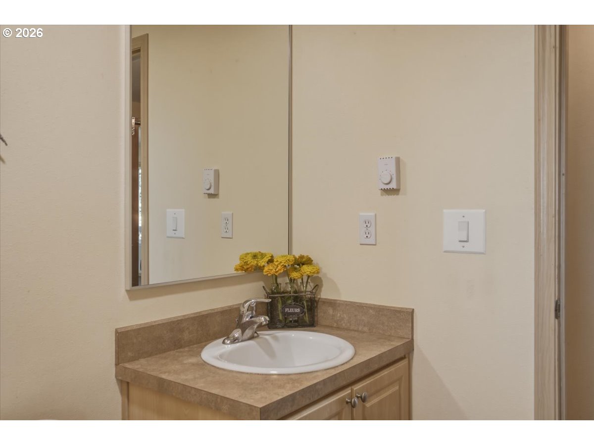 35050 Riverside Drive Albany, OR 97321 - Photo 21 of 48