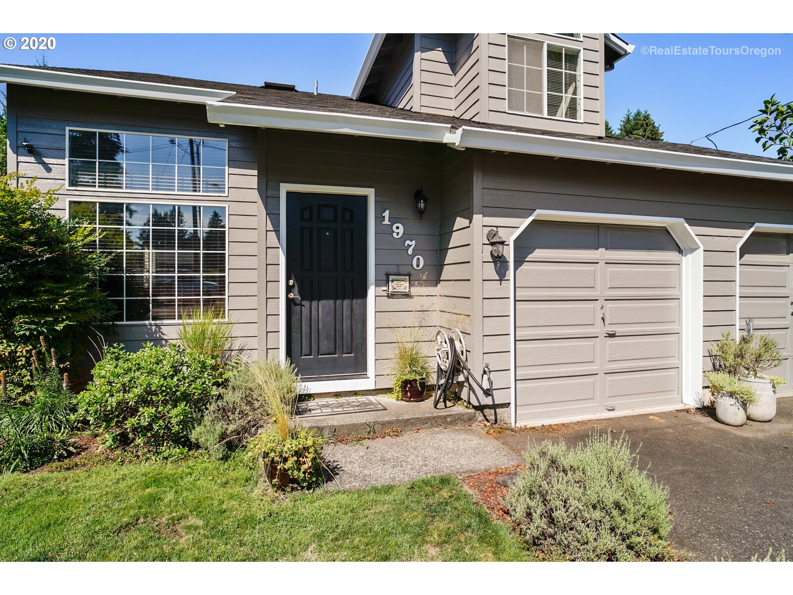 1970 Ostman Road West Linn, OR 97068 - Photo 2 of 30 Gallery Image 2