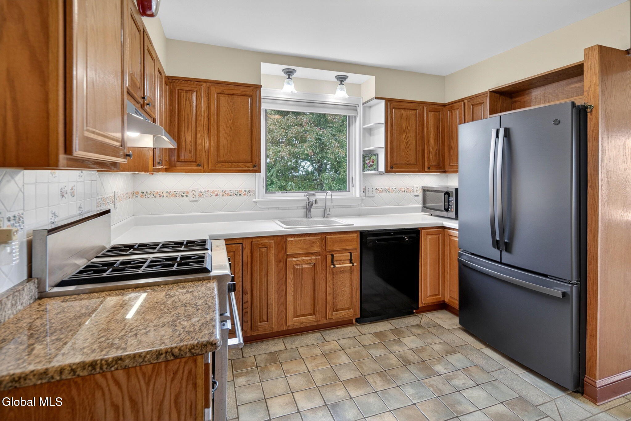 146 Biechman Road Coeymans, NY 12143 - Photo 16 of 57 15-web-or-mls-015-DSC08345