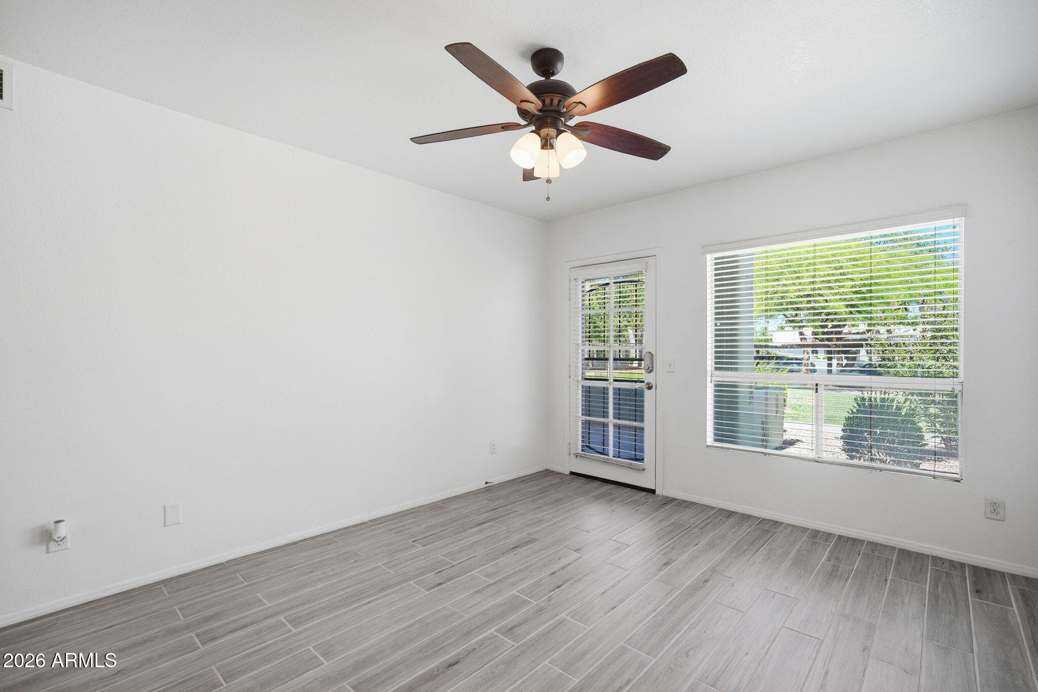 1825 West Ray Road, Unit 1083 Chandler, AZ 85224 - Photo 6 of 26 LivingRoom2