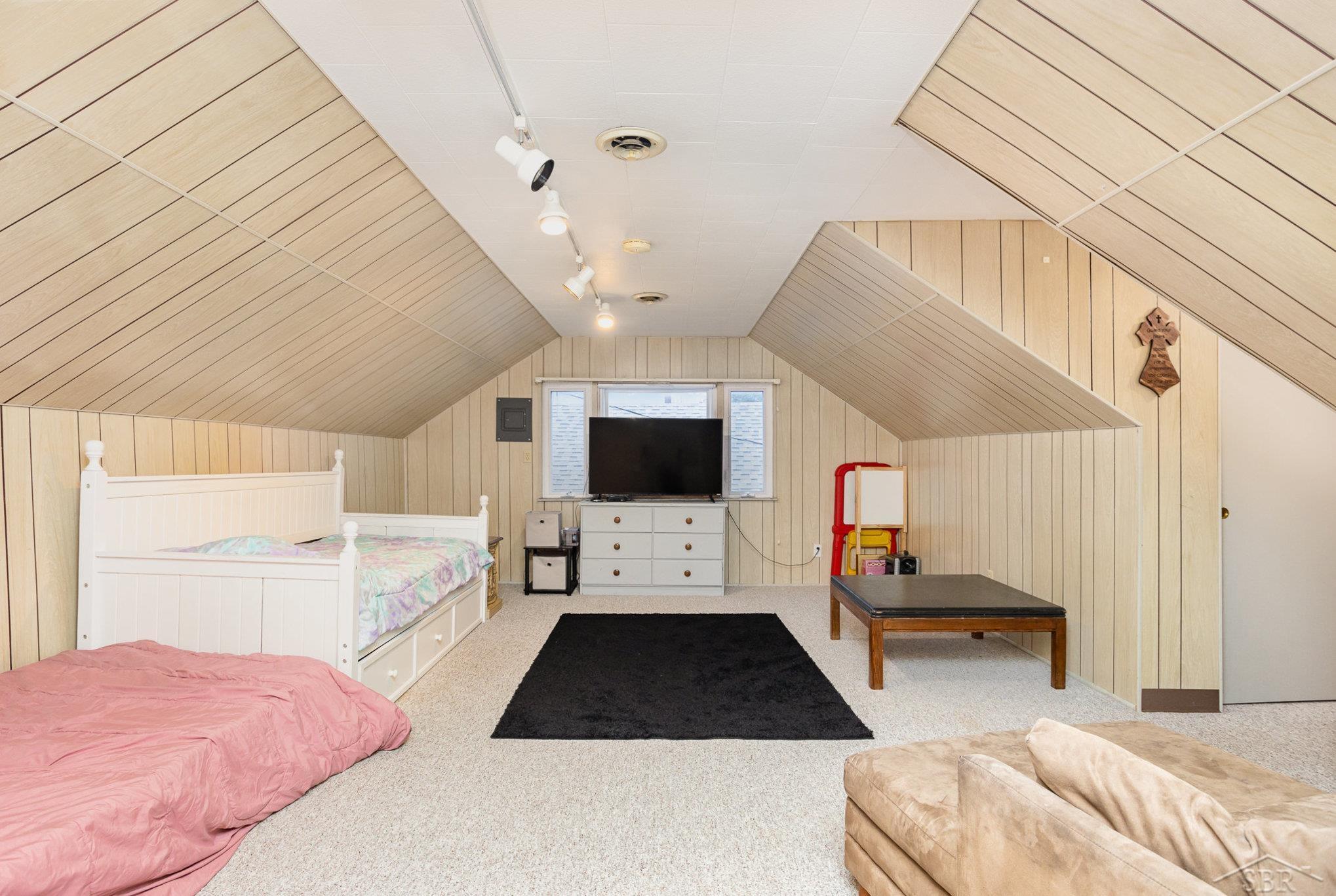 1317 18th Street Bay City, MI 48708 - Photo 16 of 30 50161259-7d8ee5eb-f603-4d65-b413-5b6e5a25ed75.JPG