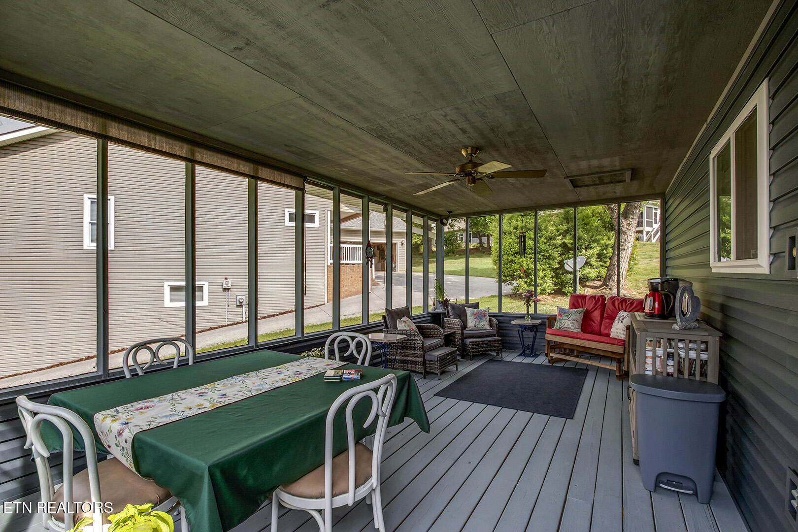 242 Chatuga Way Loudon, TN 37774 - Photo 22 of 60 22_242 Chatuga Way_ScreenedPorch02