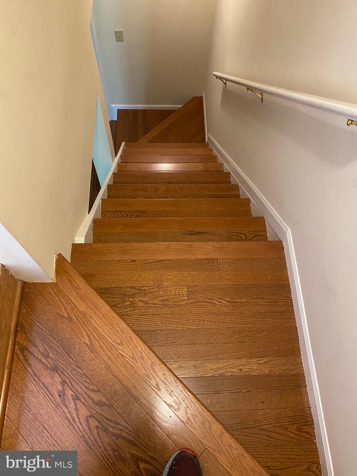 6585 Forest Dew Court Springfield, VA 22152 - Photo 11 of 25 Hardwood floors on all steps and landings
