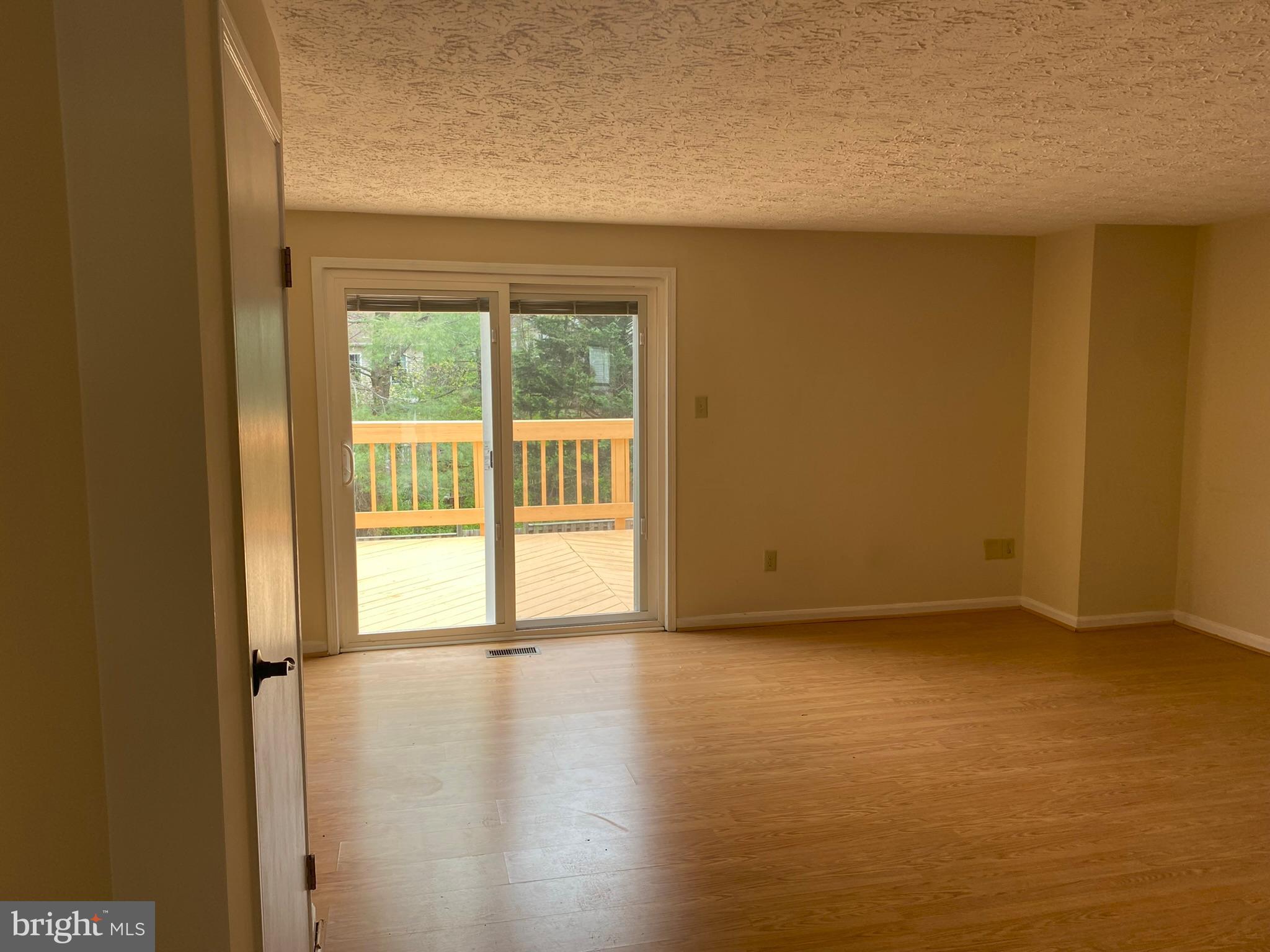 6585 Forest Dew Court Springfield, VA 22152 - Photo 3 of 25