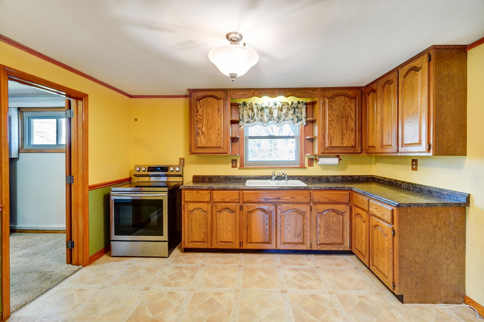 1034 Eastgate Road Springfield, OH 45503 - Photo 8 of 30