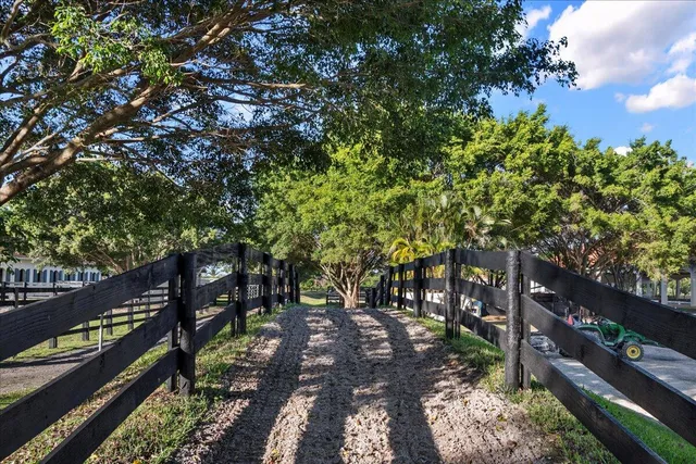 $19,500,000 | 5625 140th Avenue South, Wellington, FL 33449