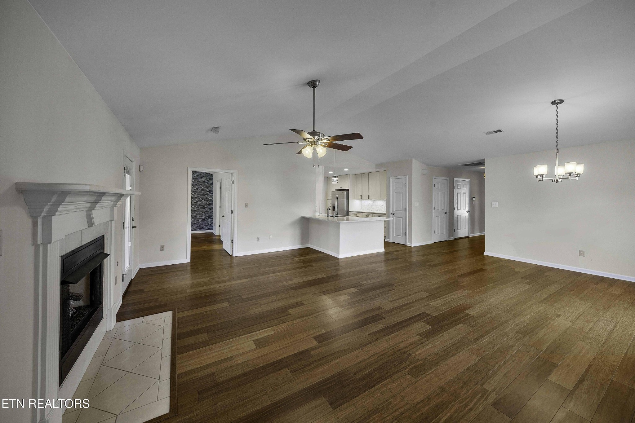 644 Applegate Lane Farragut, TN 37934 - Photo 10 of 27