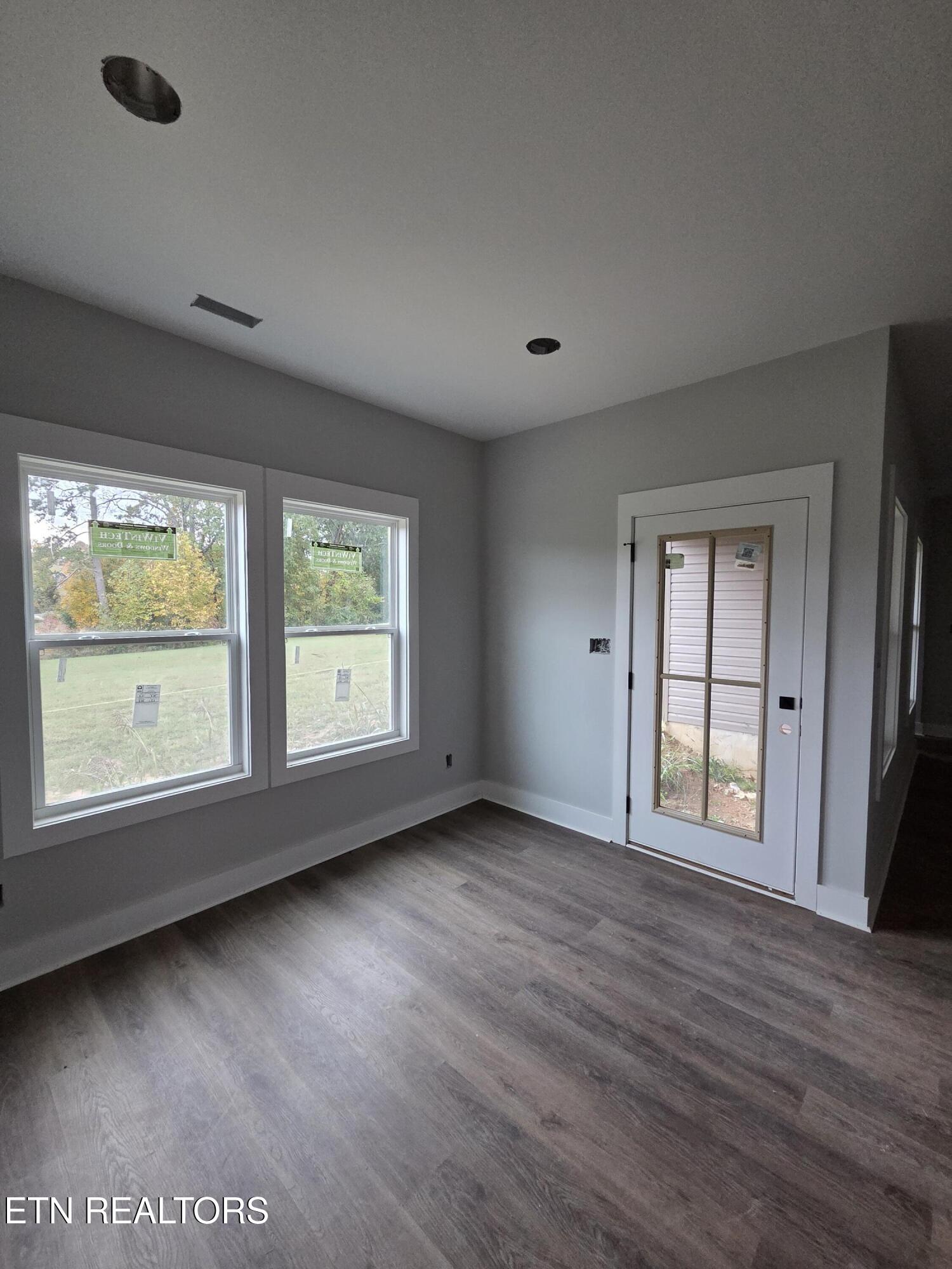 235 Chippewa Lane Rutledge, TN 37861 - Photo 5 of 17 20251101_173643