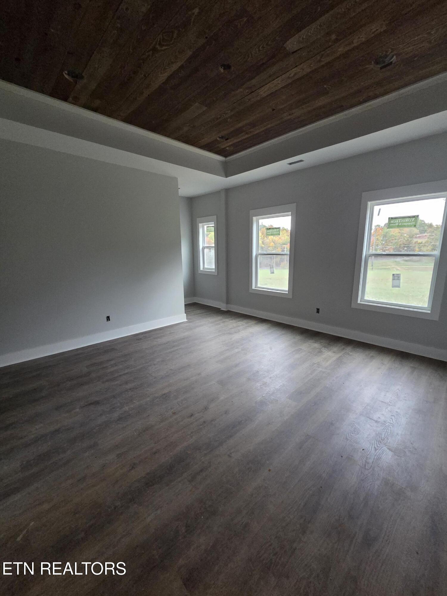 235 Chippewa Lane Rutledge, TN 37861 - Photo 8 of 17 20251101_173956