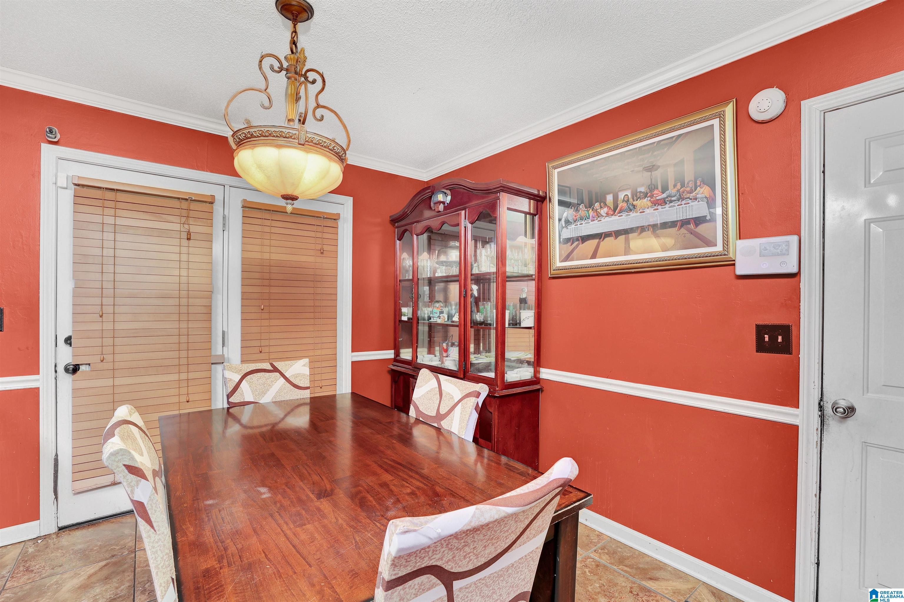 101 Juniper Circle Pelham, AL 35124 - Photo 6 of 34