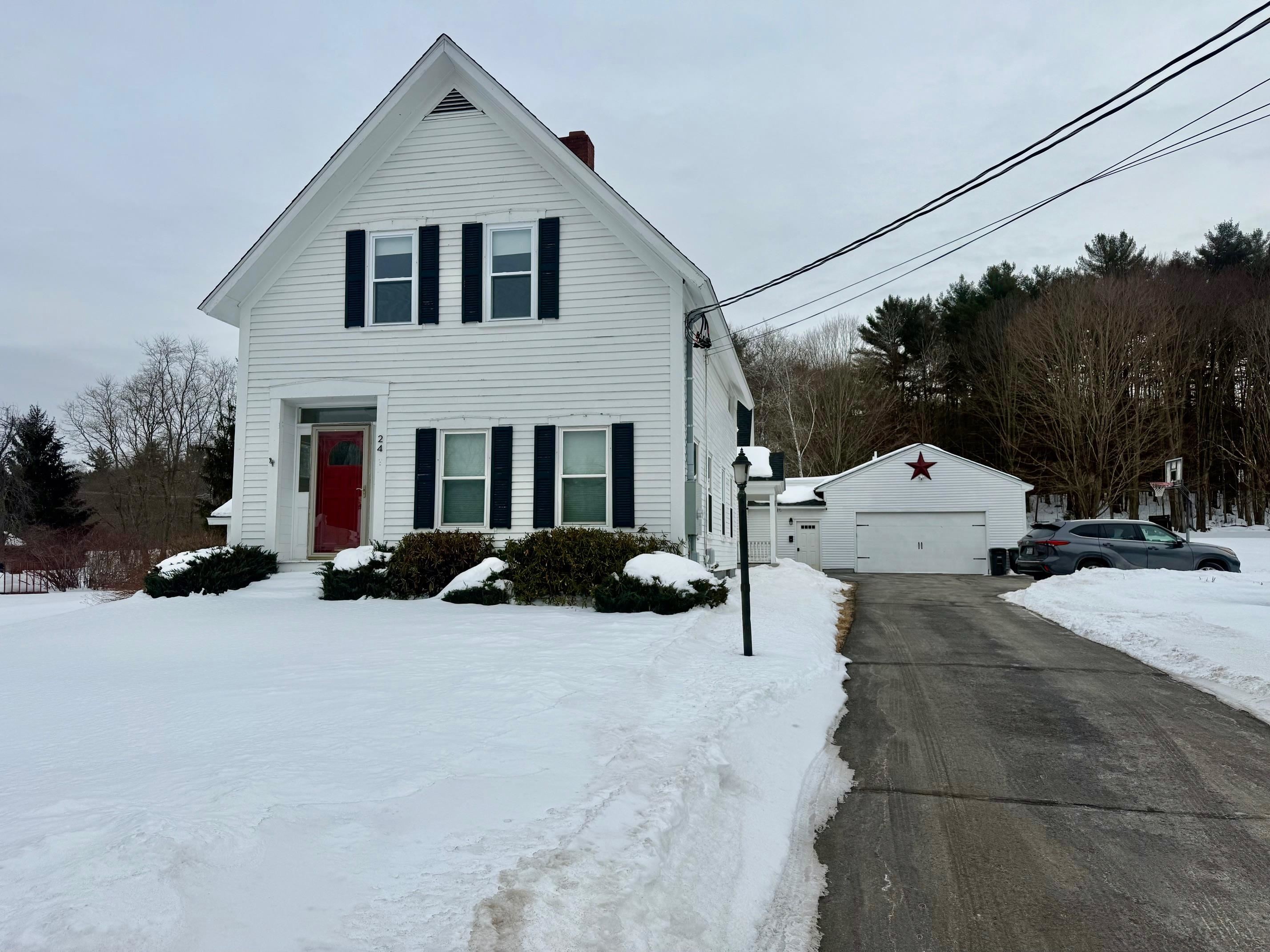 24 Main Street Hooksett, NH 03106 - Photo 11 of 12