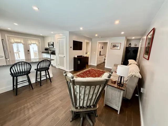 $2,500 | 24 Main Street, Hooksett, NH 03106