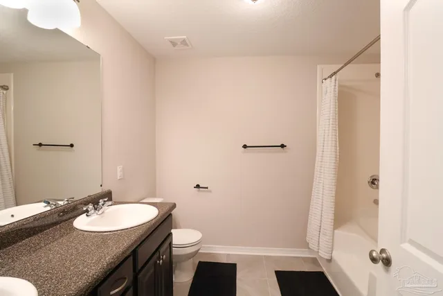 $1,695 | 1285 Mills Avenue, Pensacola, FL 32507