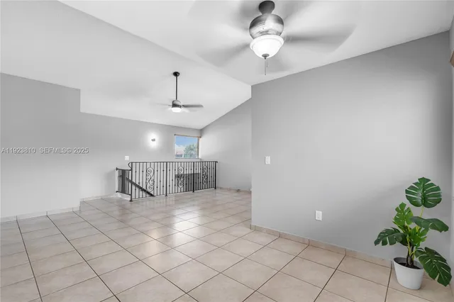 $3,000 | 341 West Park Drive, Unit 20315, Miami, FL 33172